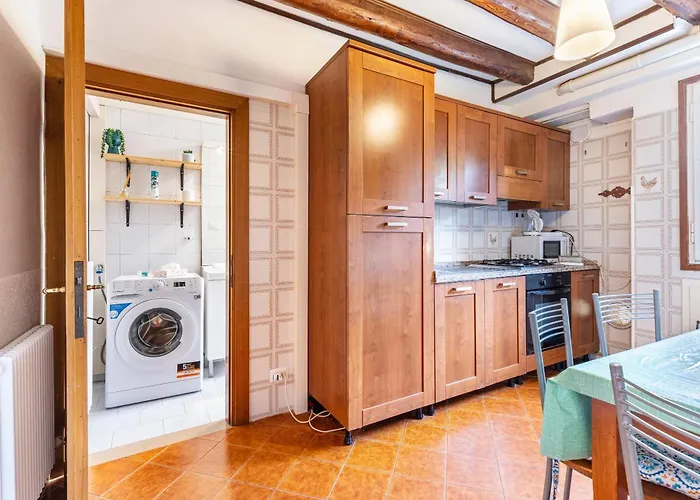 Ae Botti Apartment